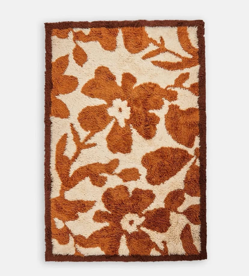 Bonnie and Neil Hibiscus Cocoa Wool Shag Rug