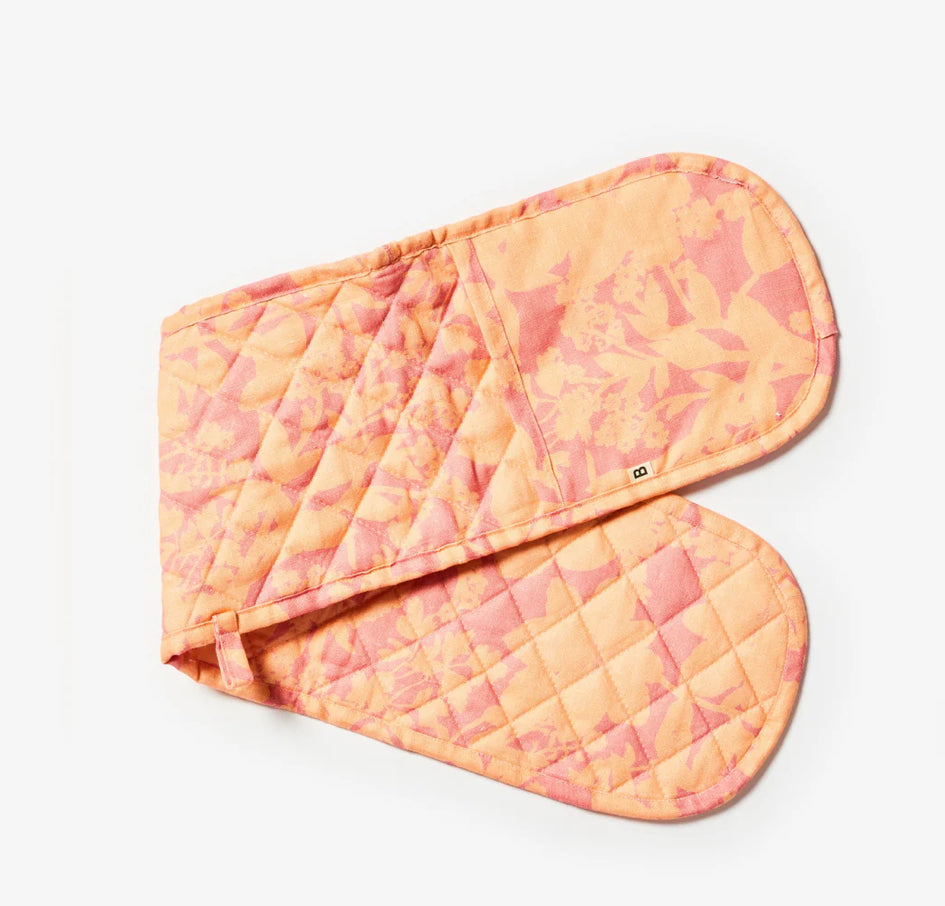 Bonnie and Neil Long Oven Glove - Pot Holder