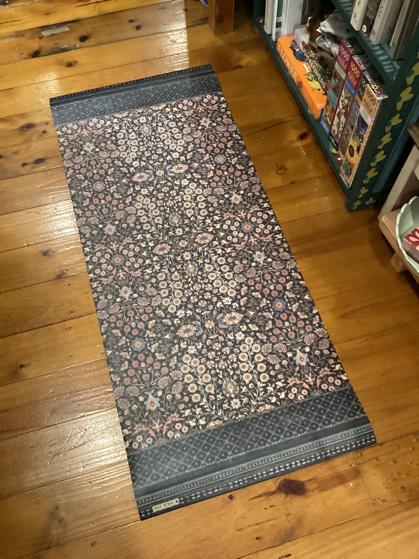 Beija Flor - Bohemian Spring Garden Vinyl Runner (50cm x 120cm)