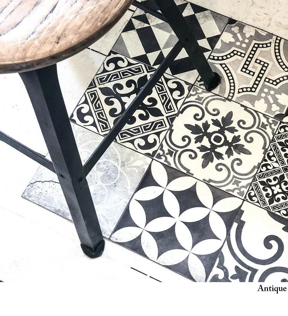 Beija Flor - Eclectic Black and White Antique Vinyl Rug (120cm x 195cm)