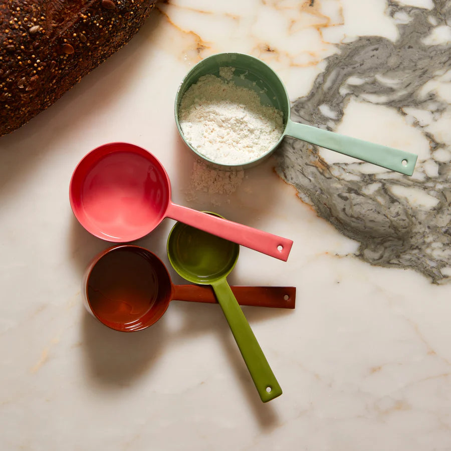 Enamel measuring cups (4) - Bonnie and Neil