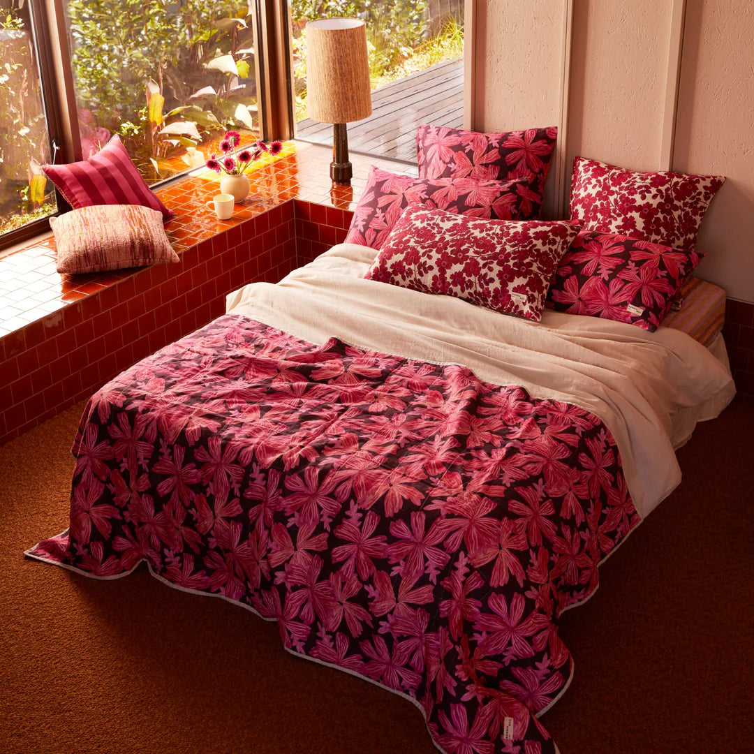 Bonnie and Neil Rosetta Linen Pillowcases