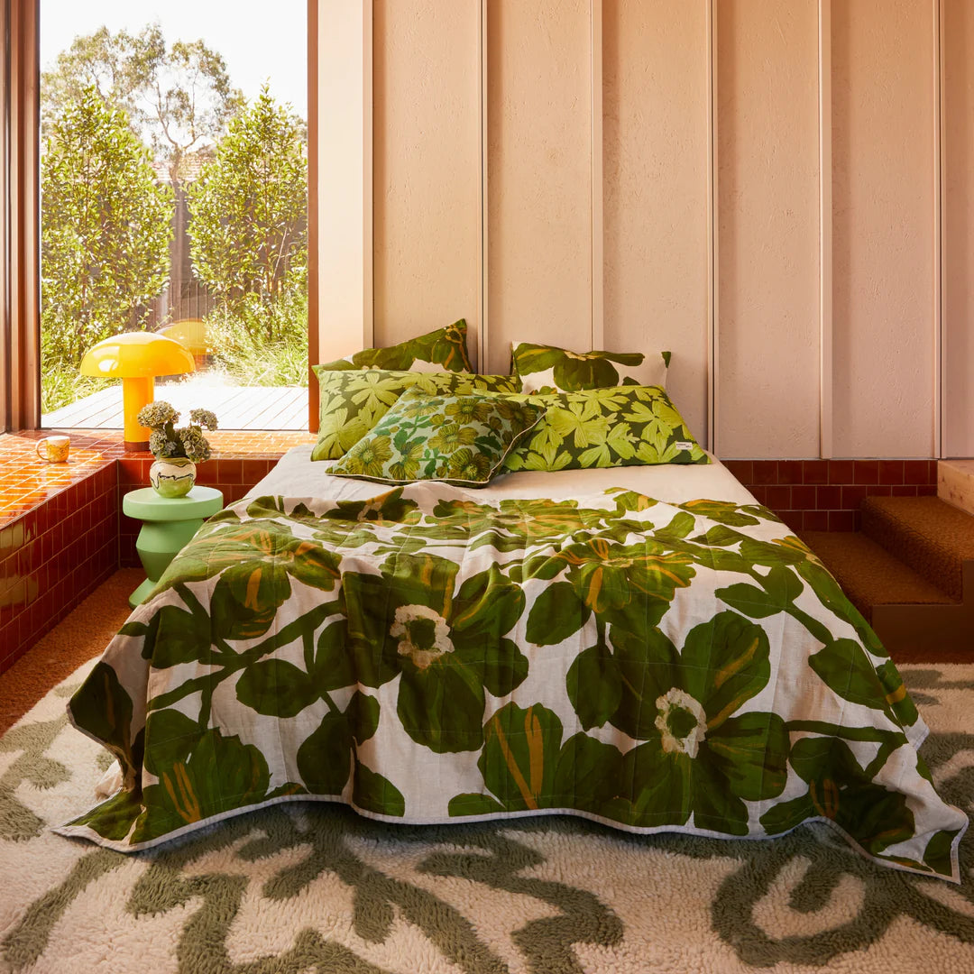 Bonnie and Neil Mave Standard Linen Pillowcases