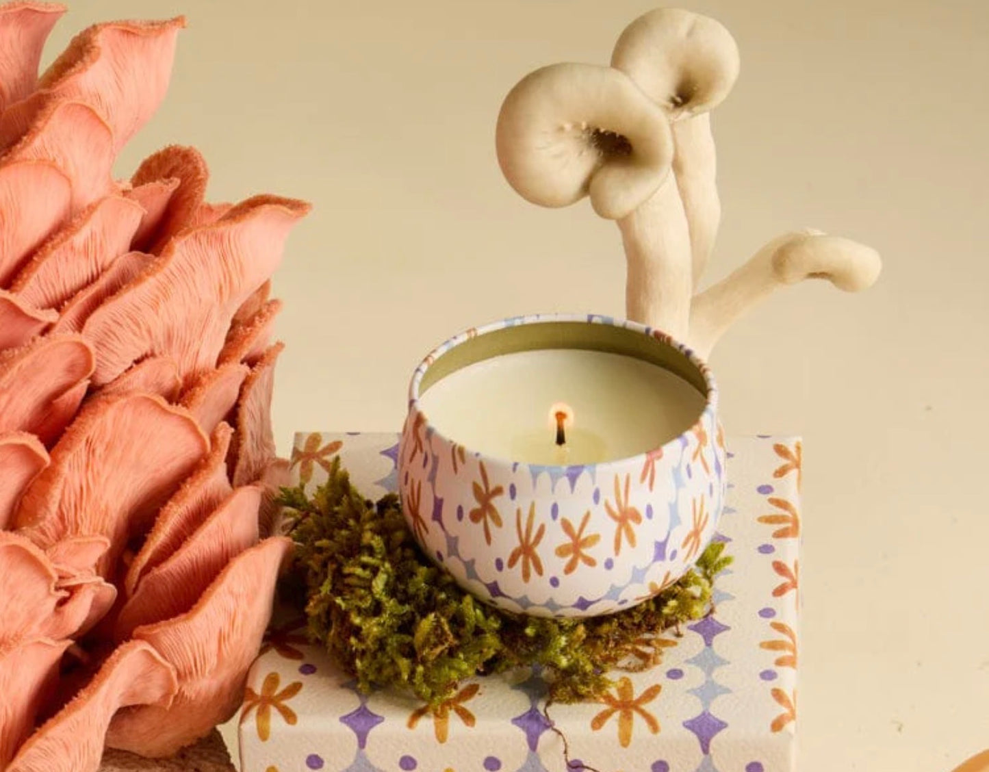Tulip 2oz Tin Candle - Bronzed Gardenia