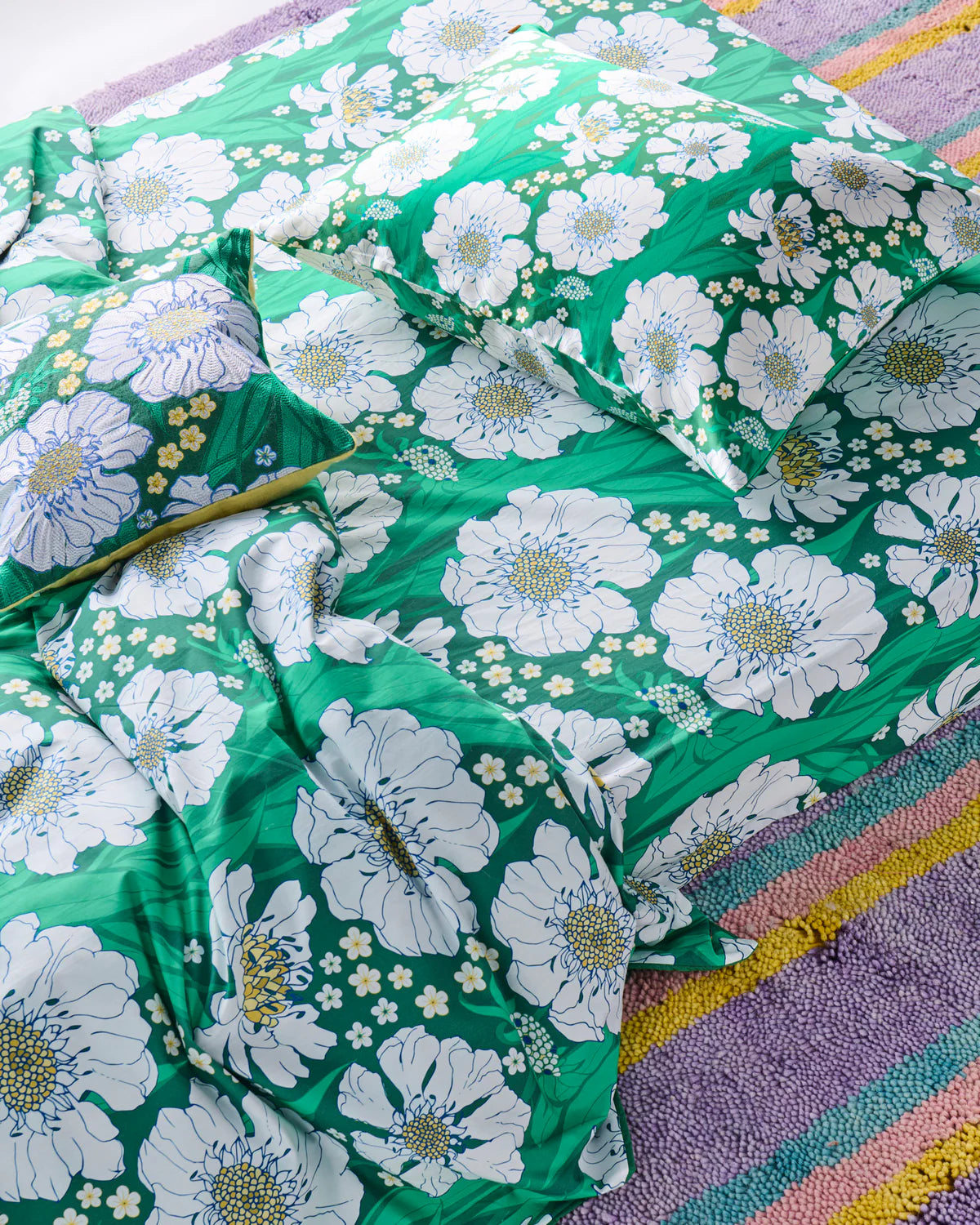 Kip and Co Tumbling Flowers Silk Pillowcase - single