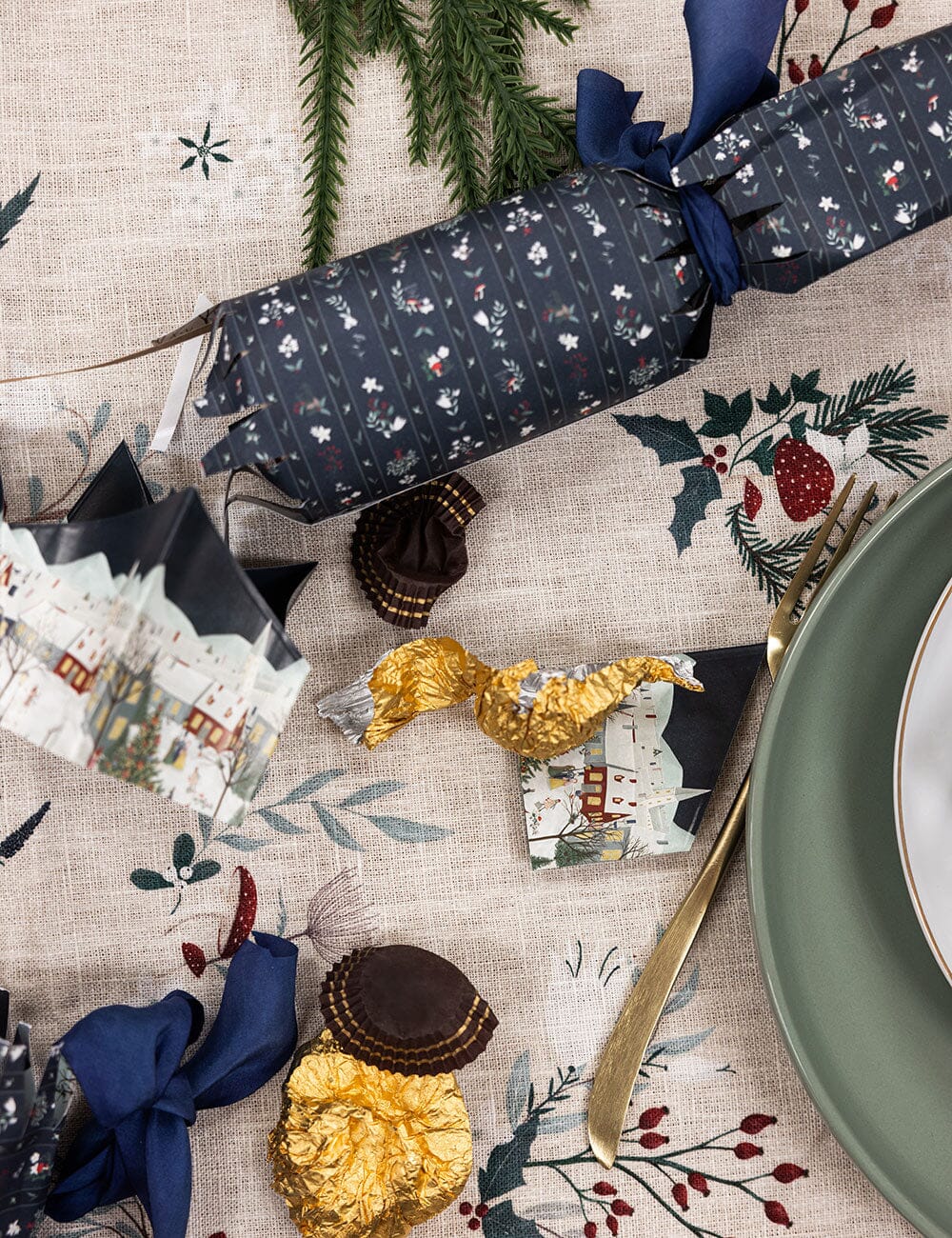 Bespoke Christmas Cracker Set - The Christmas Village