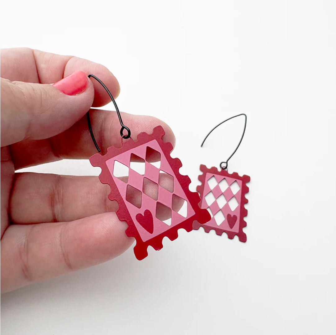 Denz earrings - Midi Stamp Earrings - Diamonds