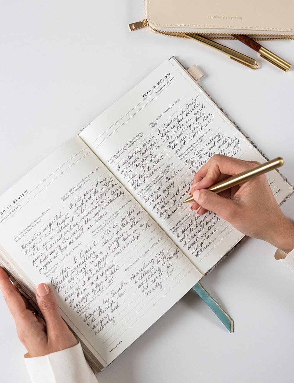 Bespoke Desktop 2026 Planner - Ivory Garden