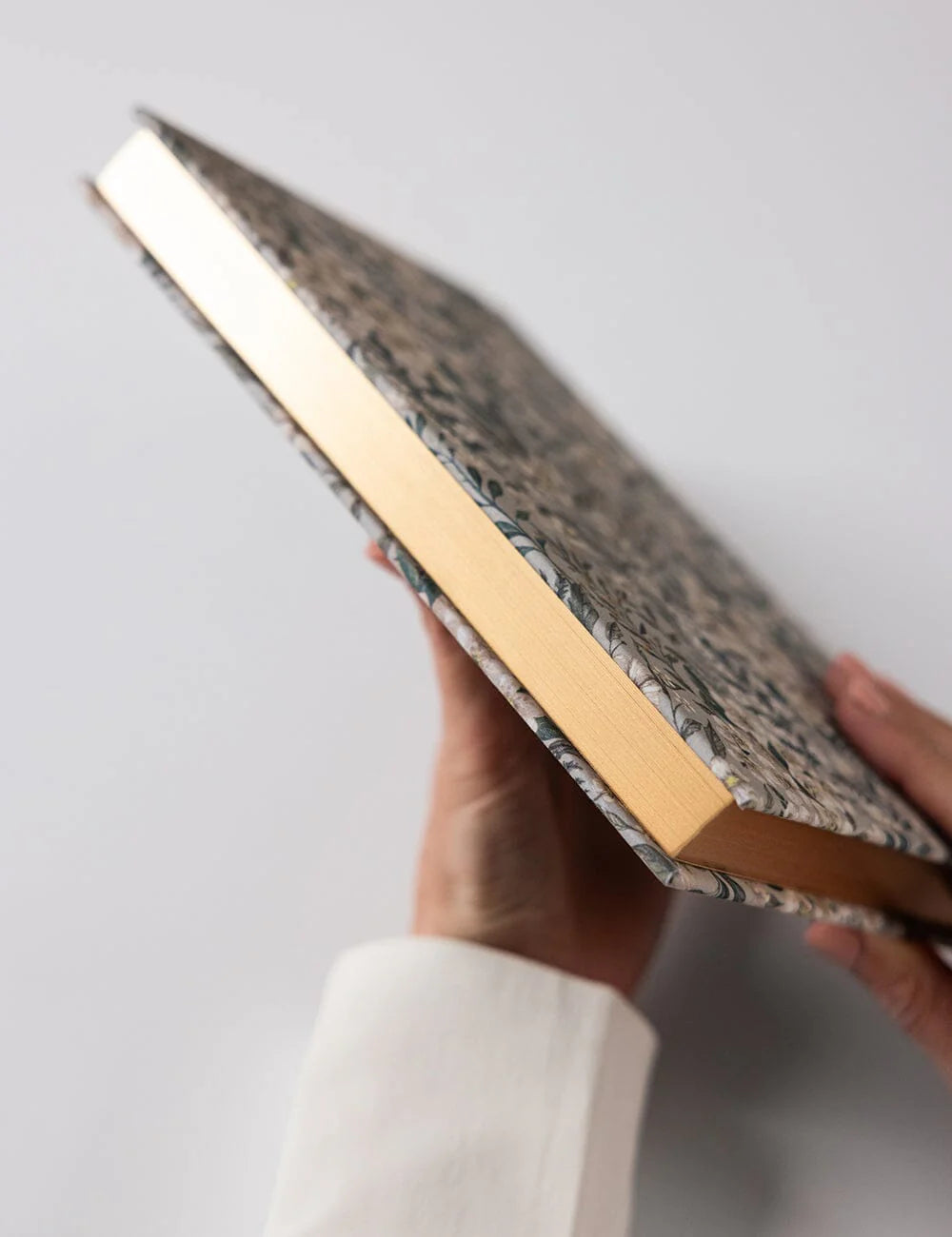 Bespoke Desktop 2026 Planner - Ivory Garden