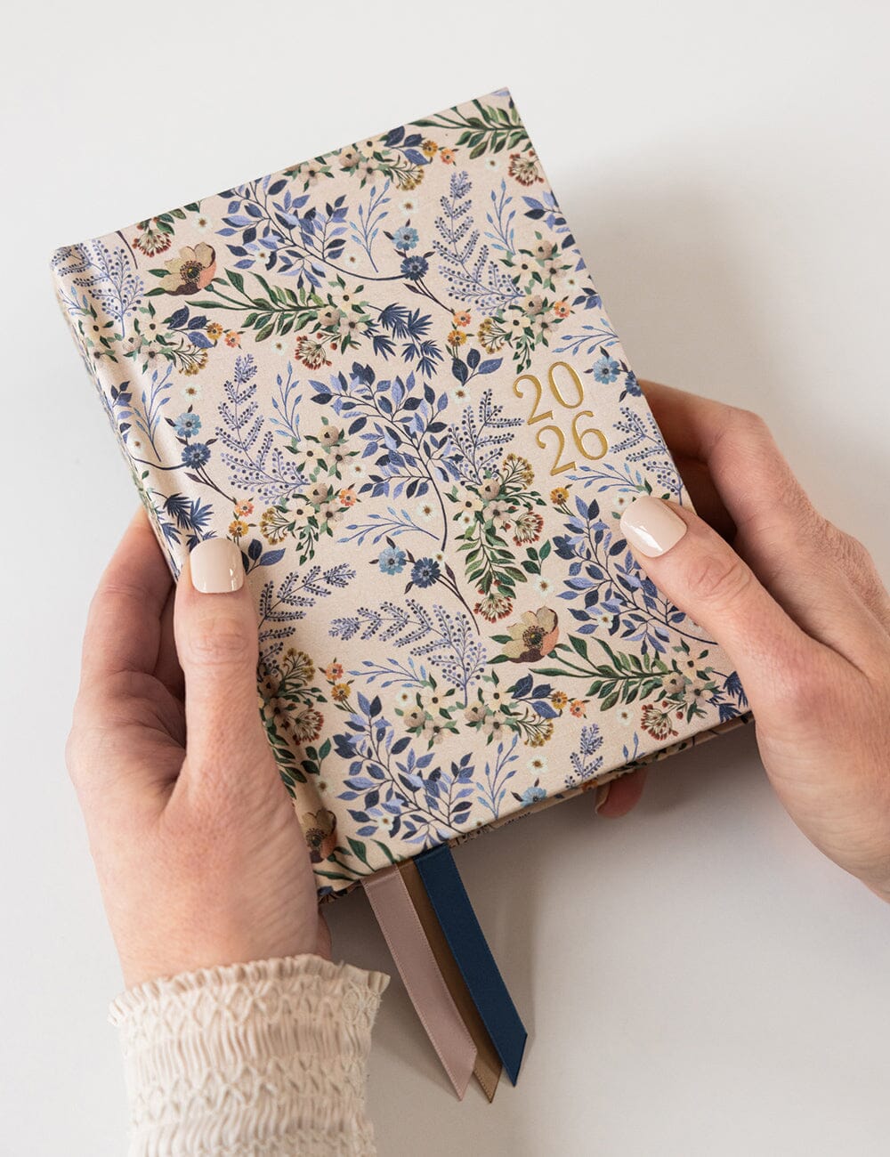 Bespoke Day to a Page 2026 Planner - Bluebuds