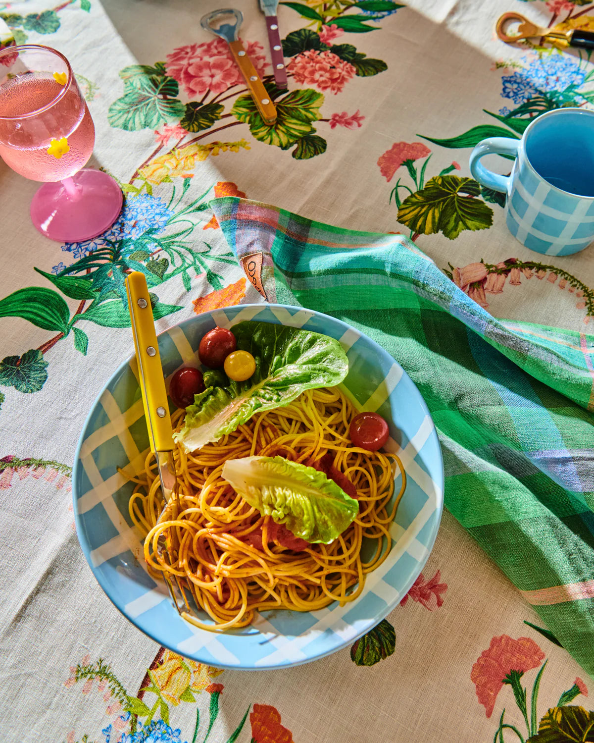 Kip & Co Bouquet Beauty Linen Tablecloth Standard