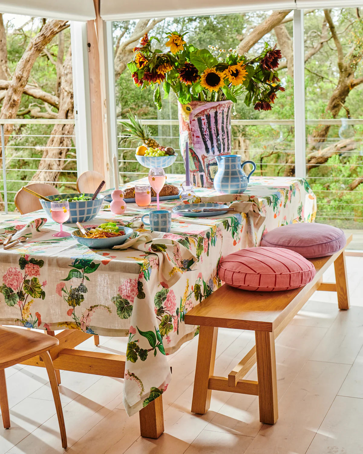 Kip & Co Bouquet Beauty Linen Tablecloth Standard