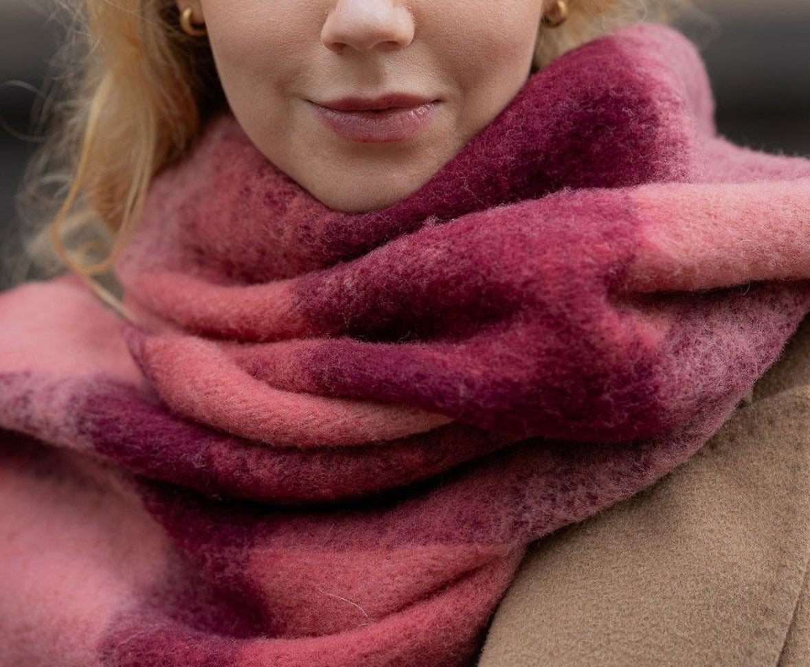 DLux Lumi Woven Chunky Scarf