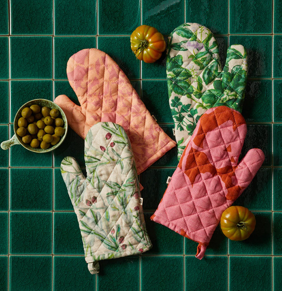Bonnie and Neil Oven Mitt