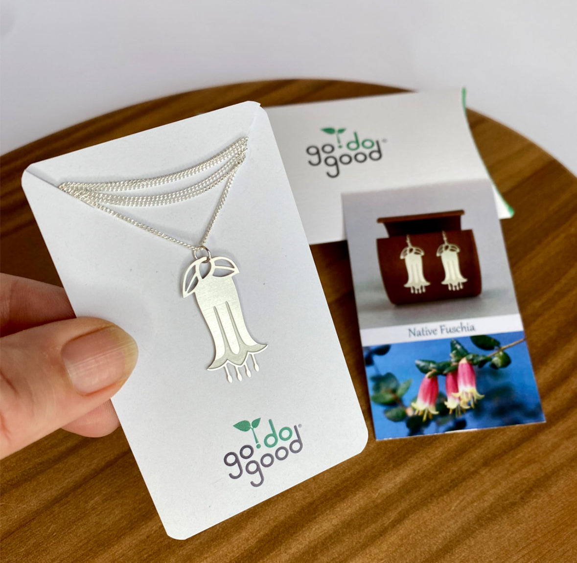 Go Do Good Necklace - Native Fuchsia