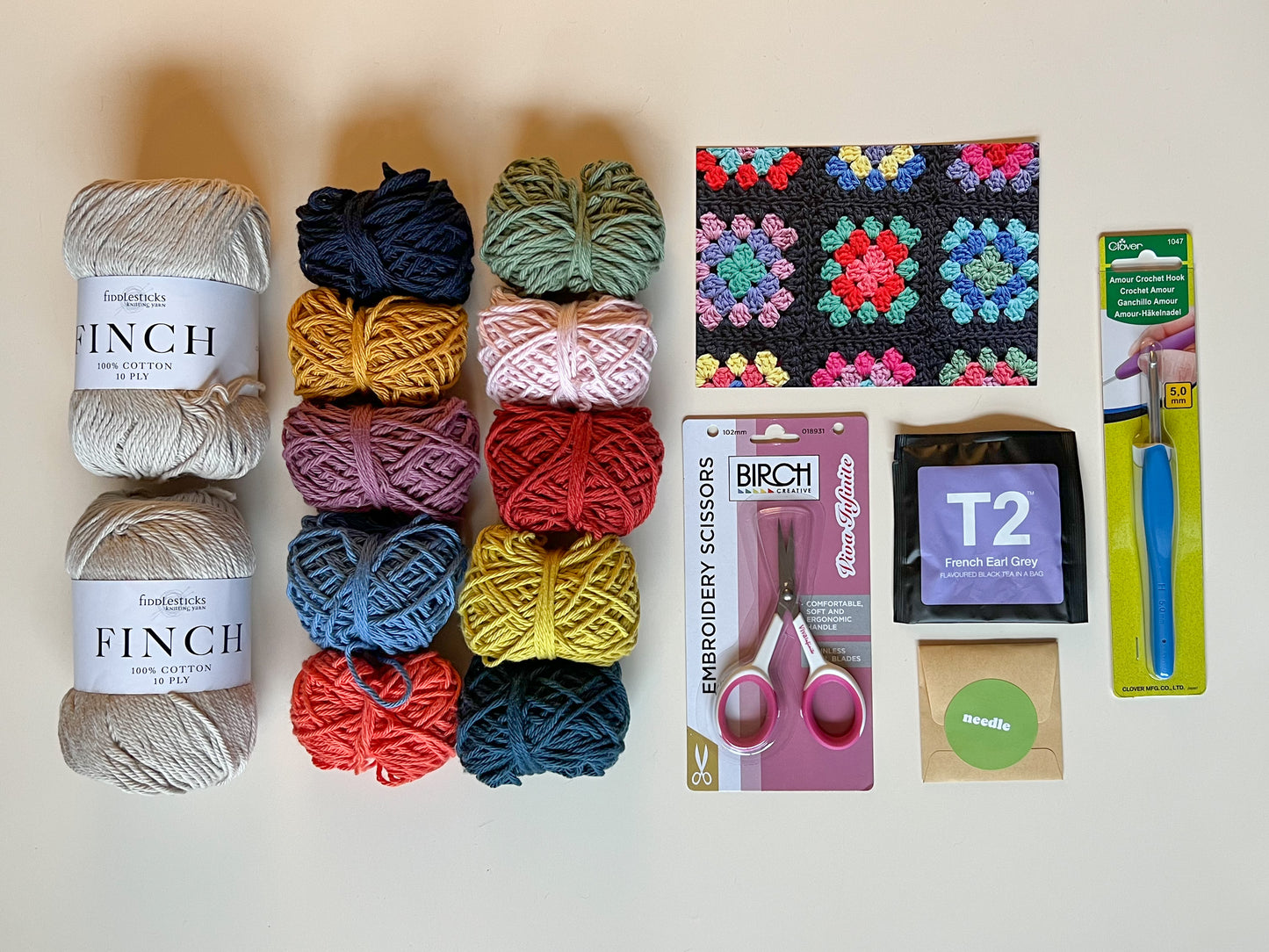 Lily Upton Granny Square Tote Kit