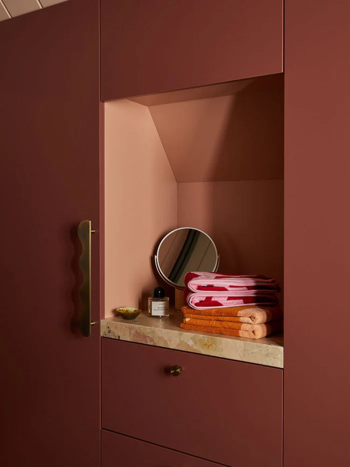 Mosey Me Tulip Hand Towel