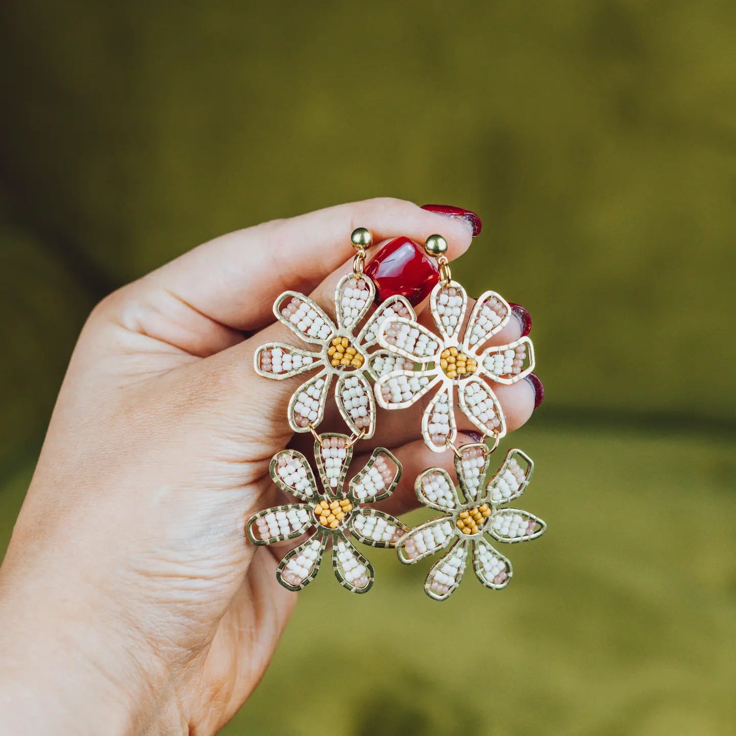 Mountain Dainty Daisies Earrings