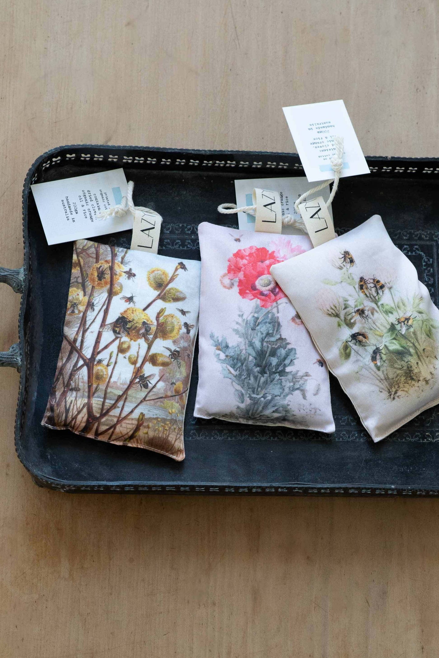 Lazybones Bees #4 Scented Sachet
