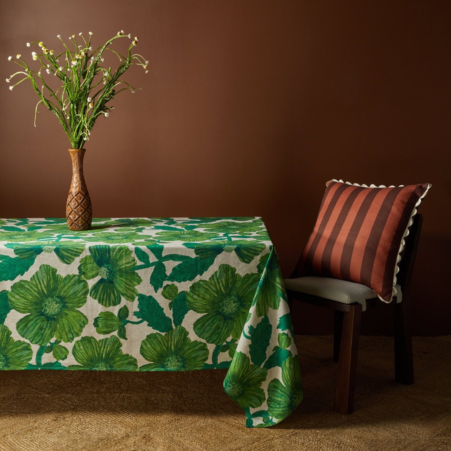 Bonnie and Neil Linen Leon Emerald Tablecloth