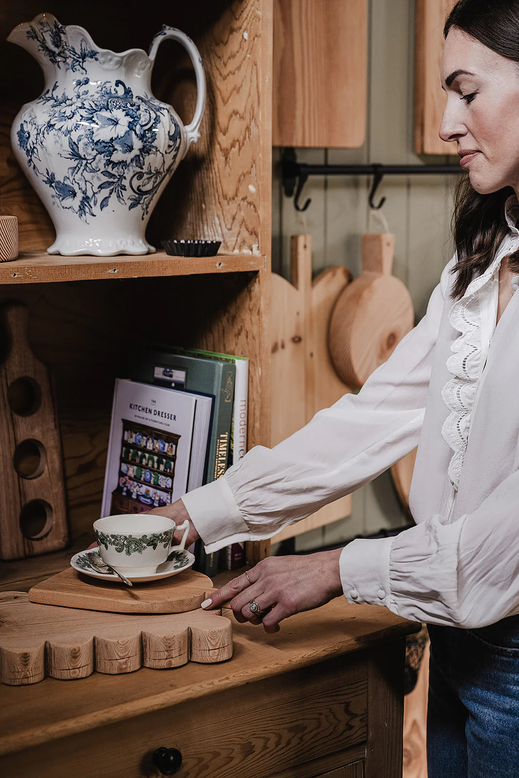 Ivy Alice Vintage Rectangle Scalloped Grazing Board