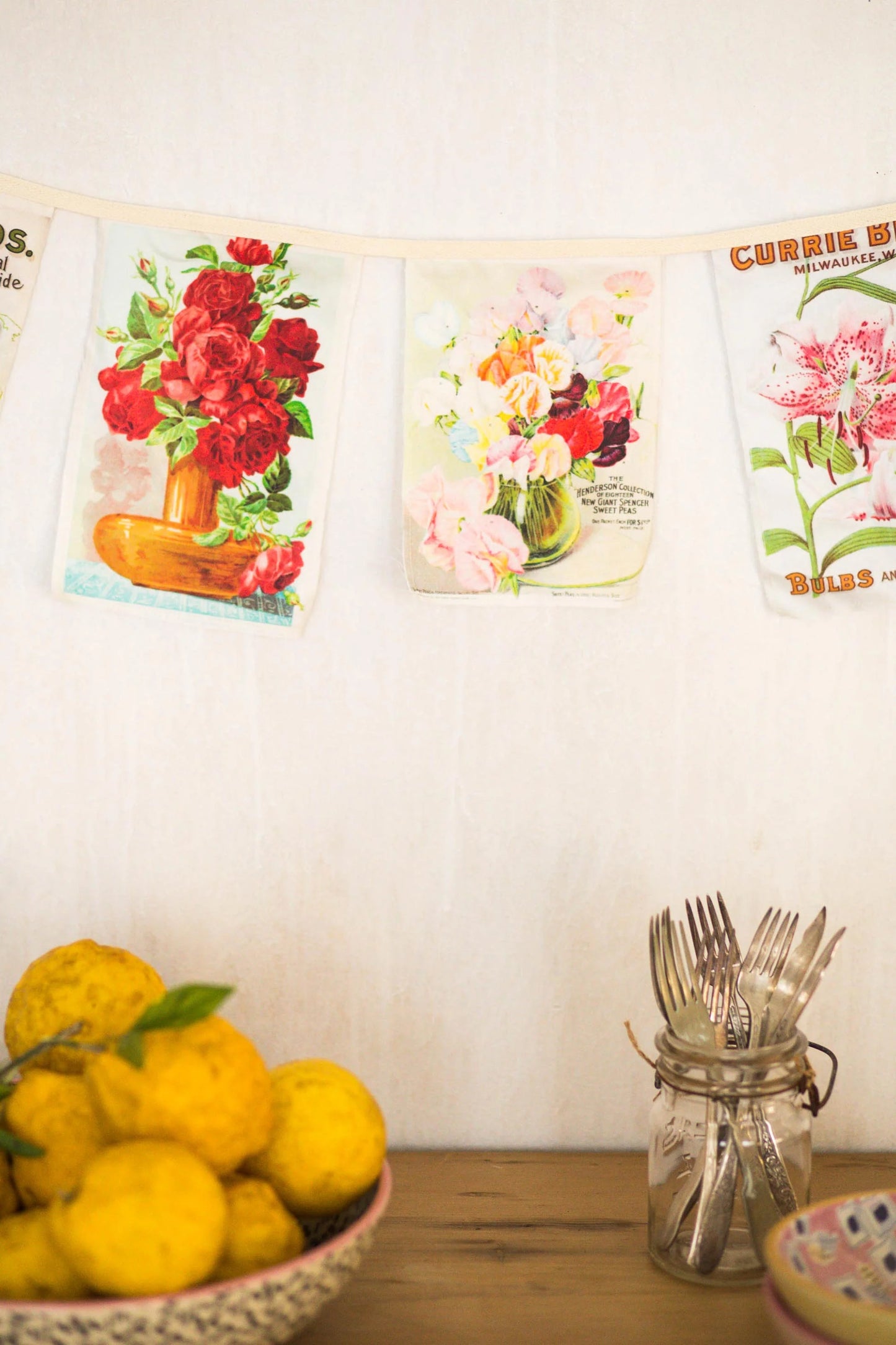 Lazybones Garland - Vintage Flowers