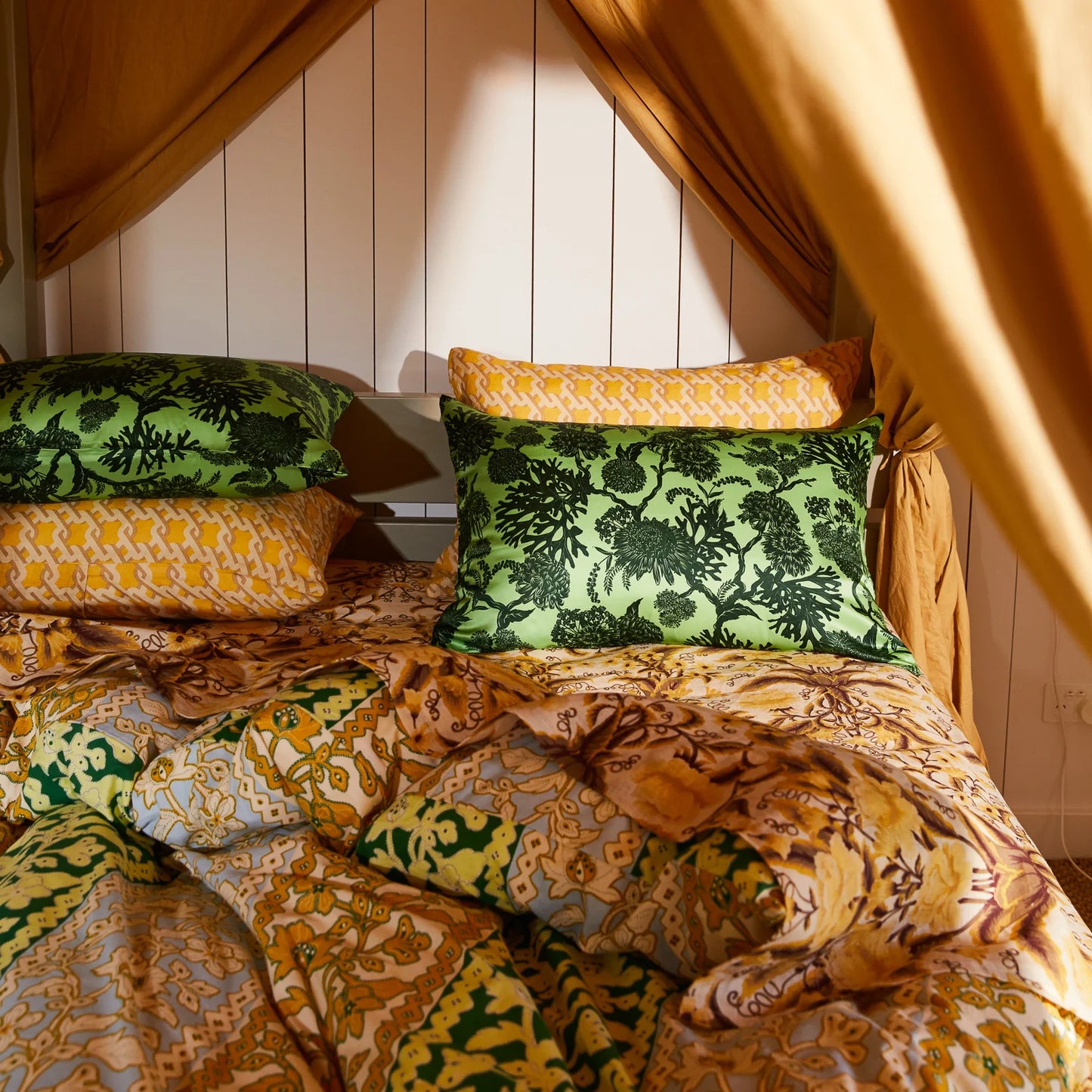 Sage and Clare Silk Pillowcase - Delphine Key Lime
