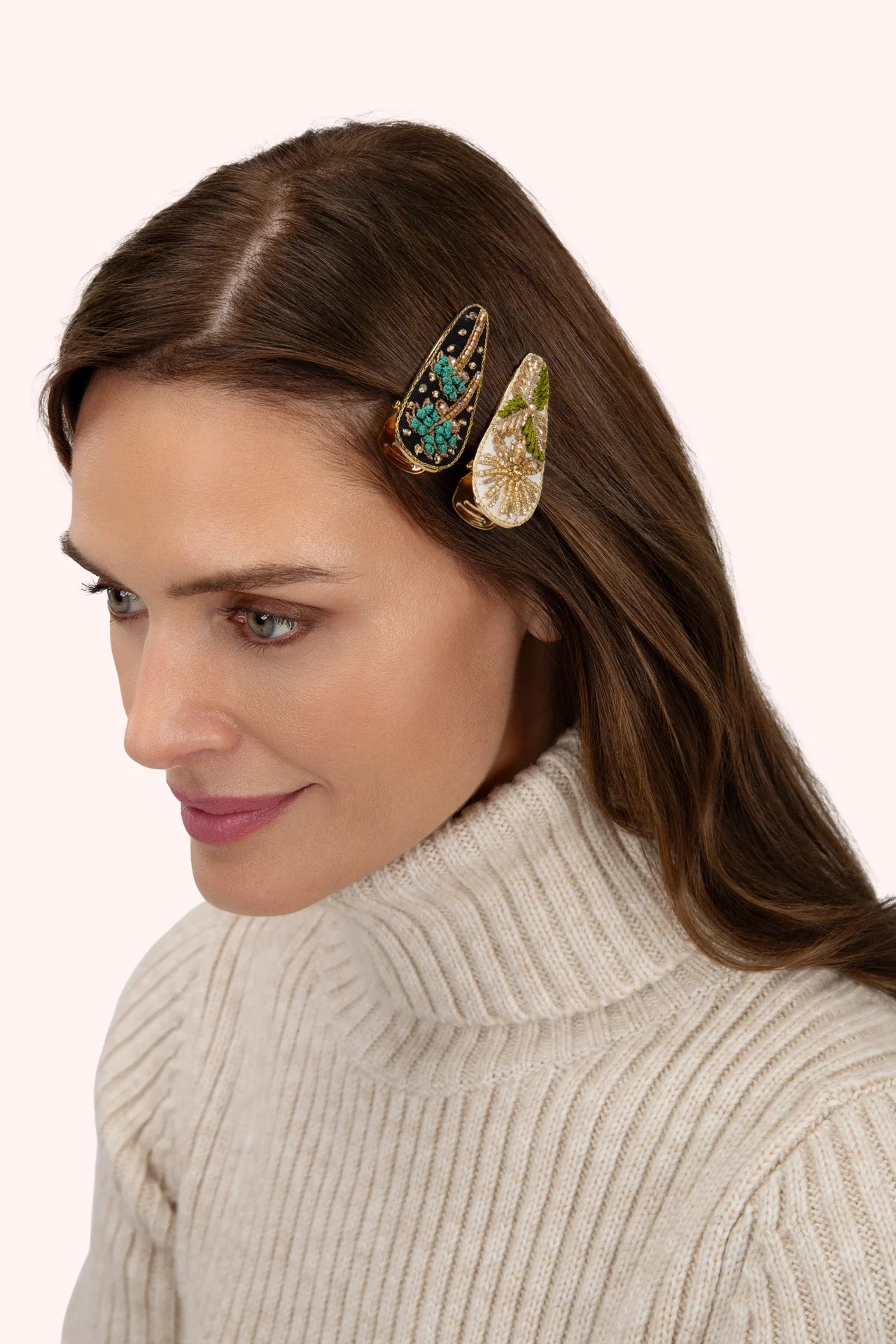 Powder hair clips set of two - assorted styles