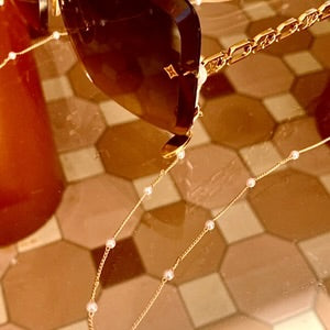 Salty Safari Sunglass Chain - Delicate Pearl Drops