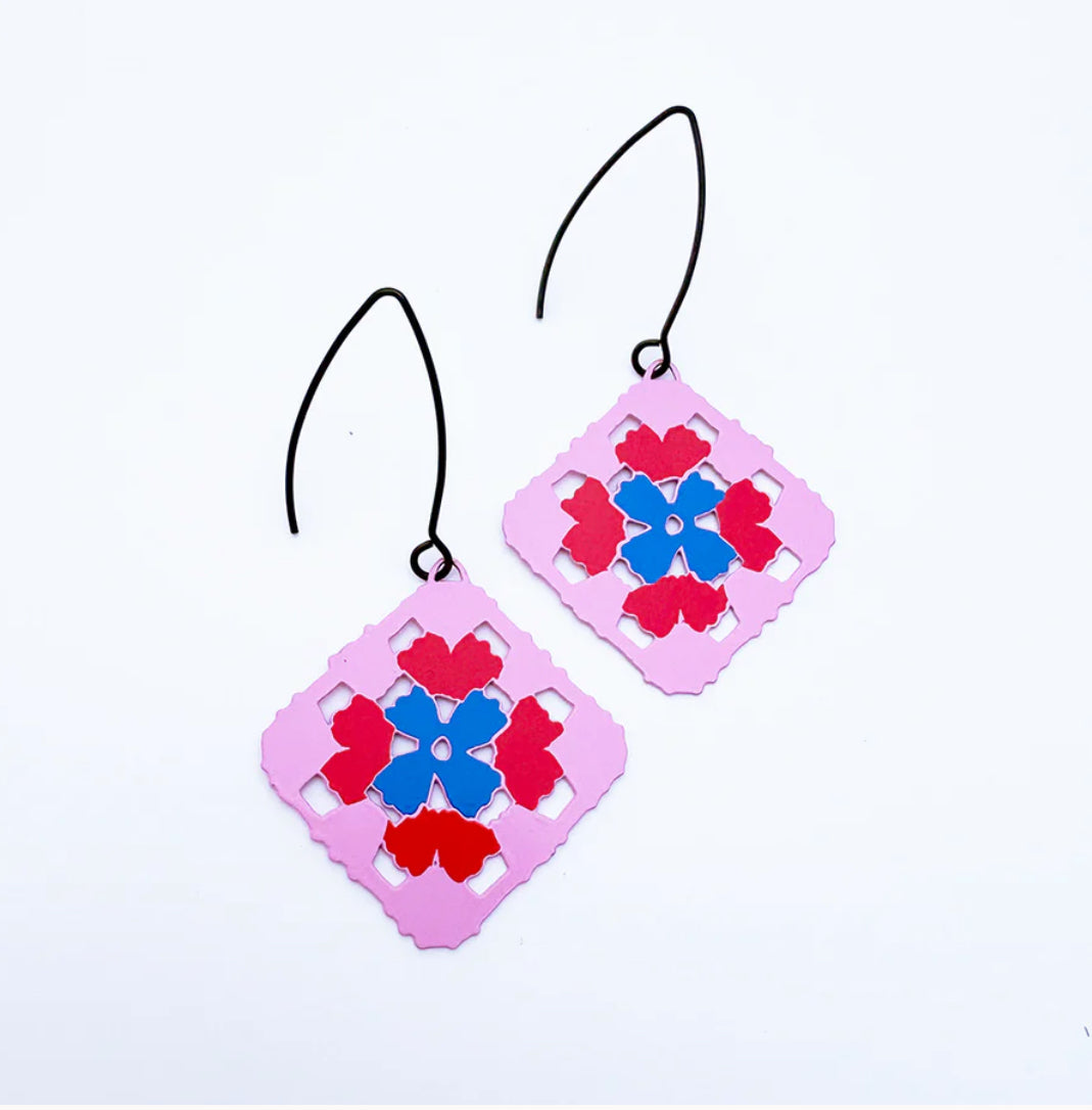 Denz earrings -Midi Granny Square Earrings - Pink/Red/Blue