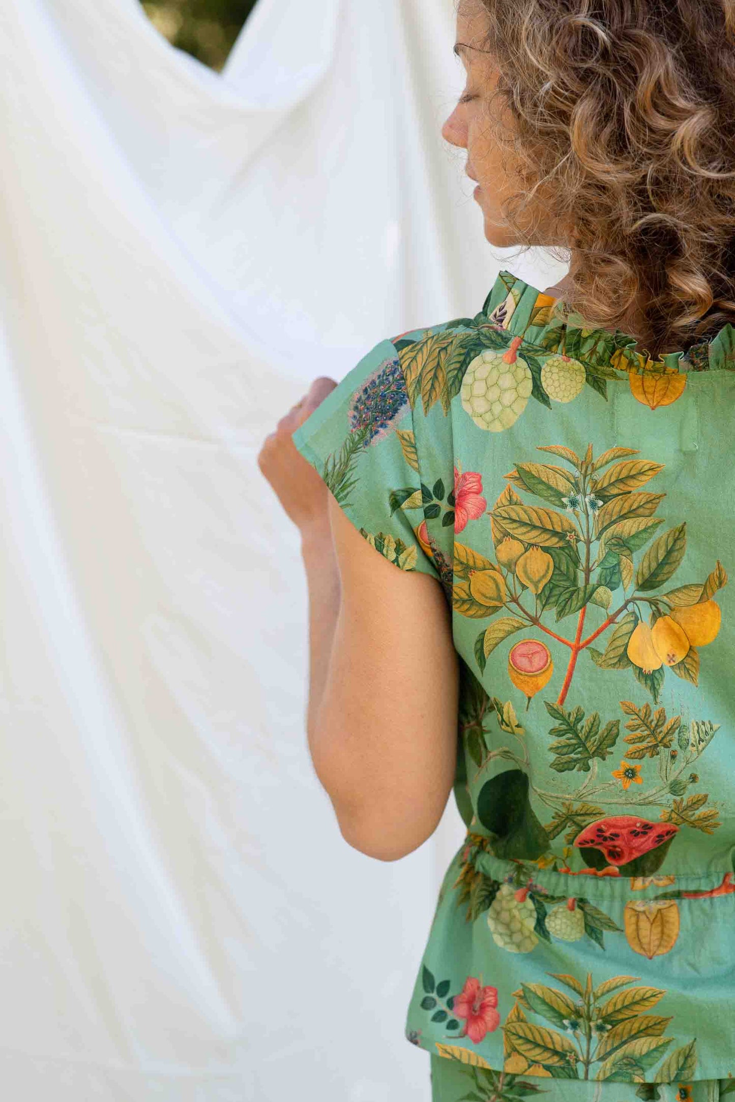 Lazybones Vida Top - Tropics