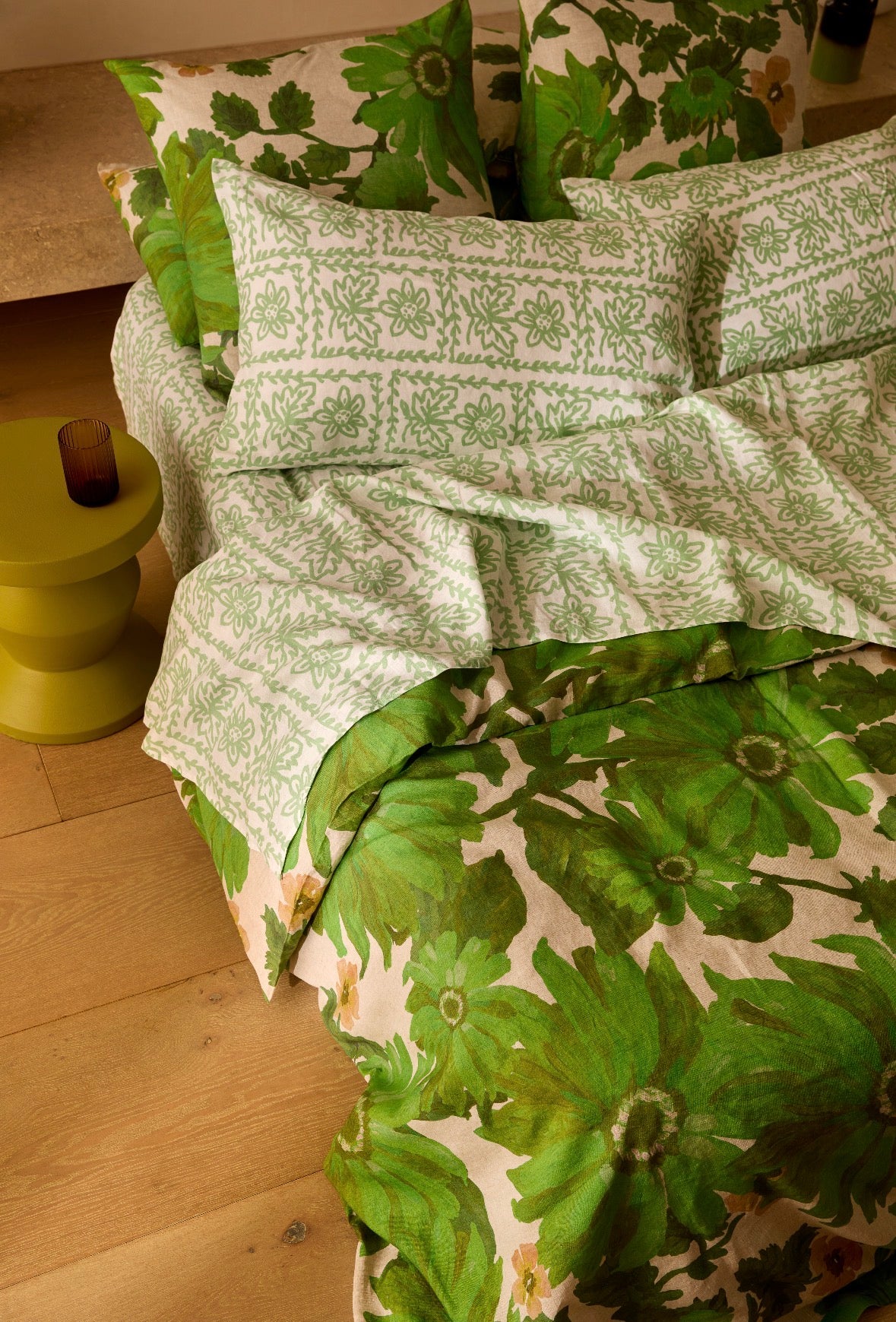 Bonnie and Neil Daisy Sage Flat Sheet