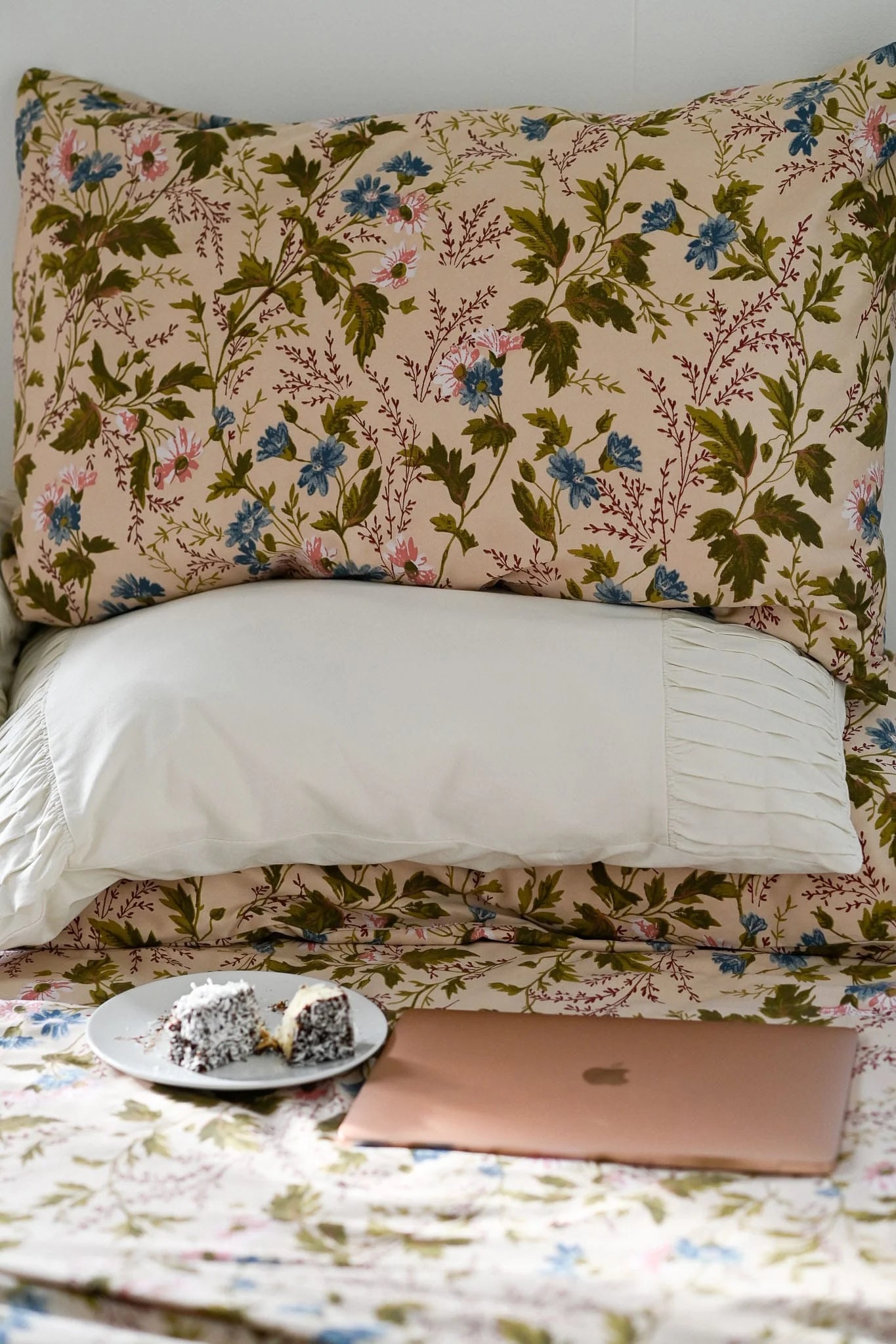 Lazybones Cornflower Sheet Set