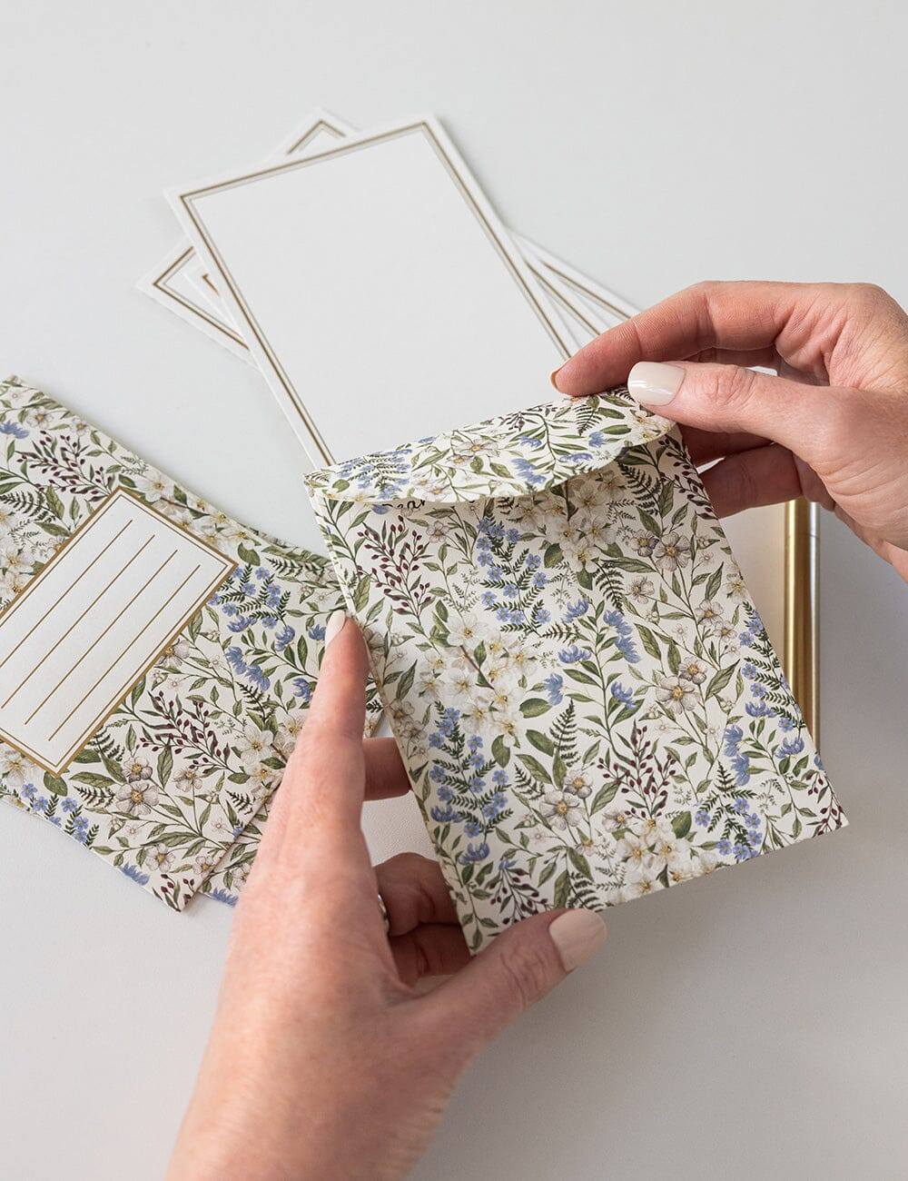 Bespoke Letterpress - Forget Me Not 4pk Scallop Notecard Set