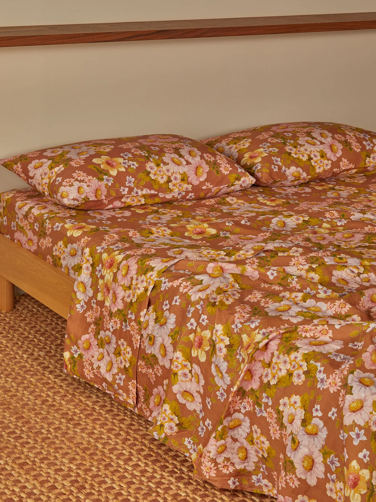 Bonnie and Neil Buttercup Rust Flat Sheet