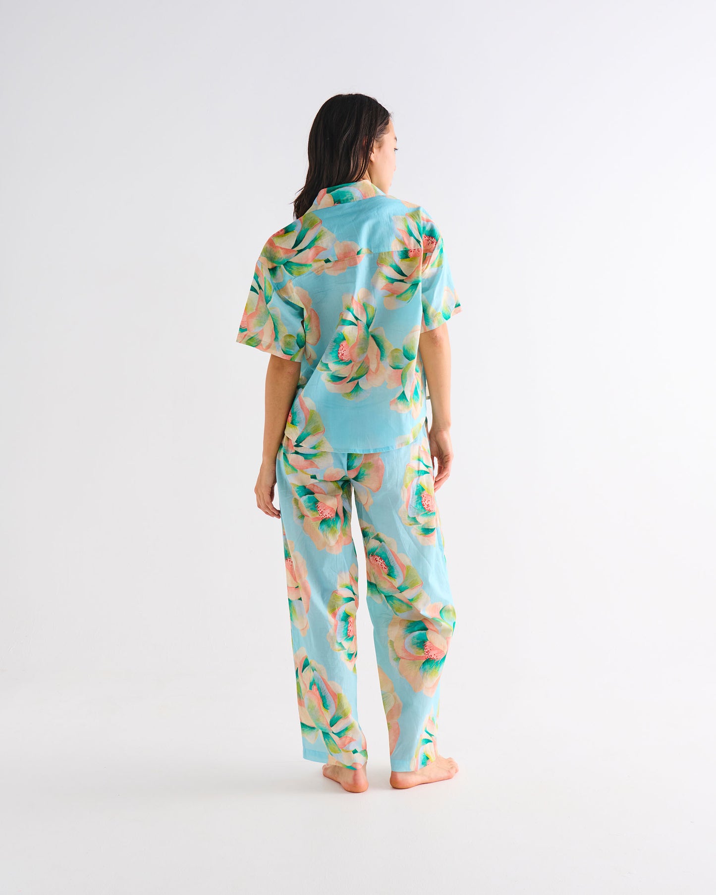Kip and Co Organic Cotton Short Sleeve Shirt & Pant Pyjama Set - Big Beauty Floral Blue