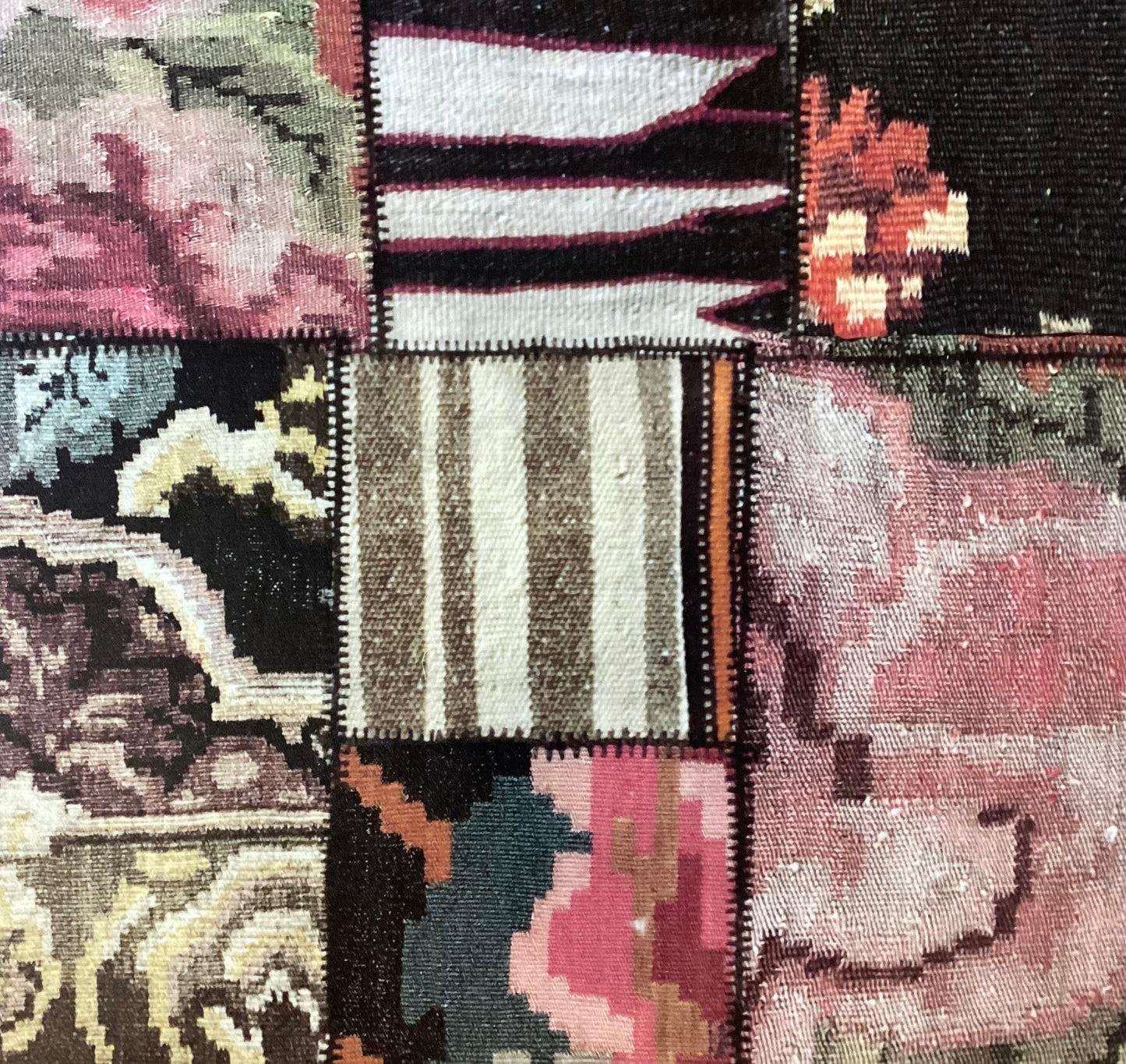 Beija Flor - Kilim Vinyl Runner (50cm x 120cm)