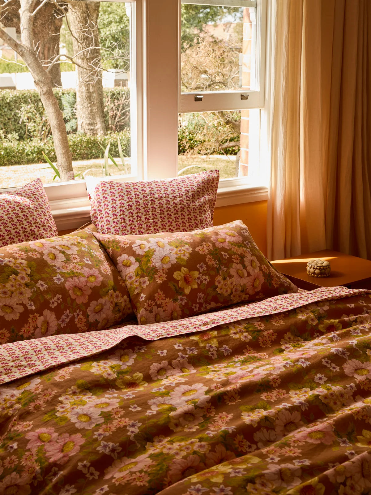 Bonnie and Neil Madeline Pink Linen European Pillowcases