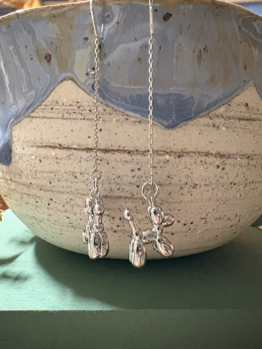 Balloon Dog Thread Earrings (silver)