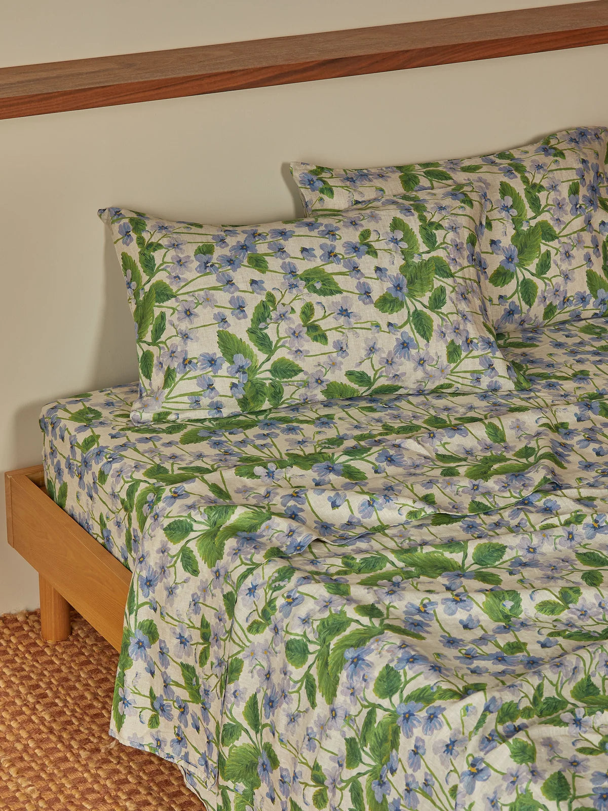 Bonnie and Neil Lilas Linen Standard Pillowcases