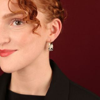 Taratata Jewellery - Alfred Short Cat Lever Back Earrings