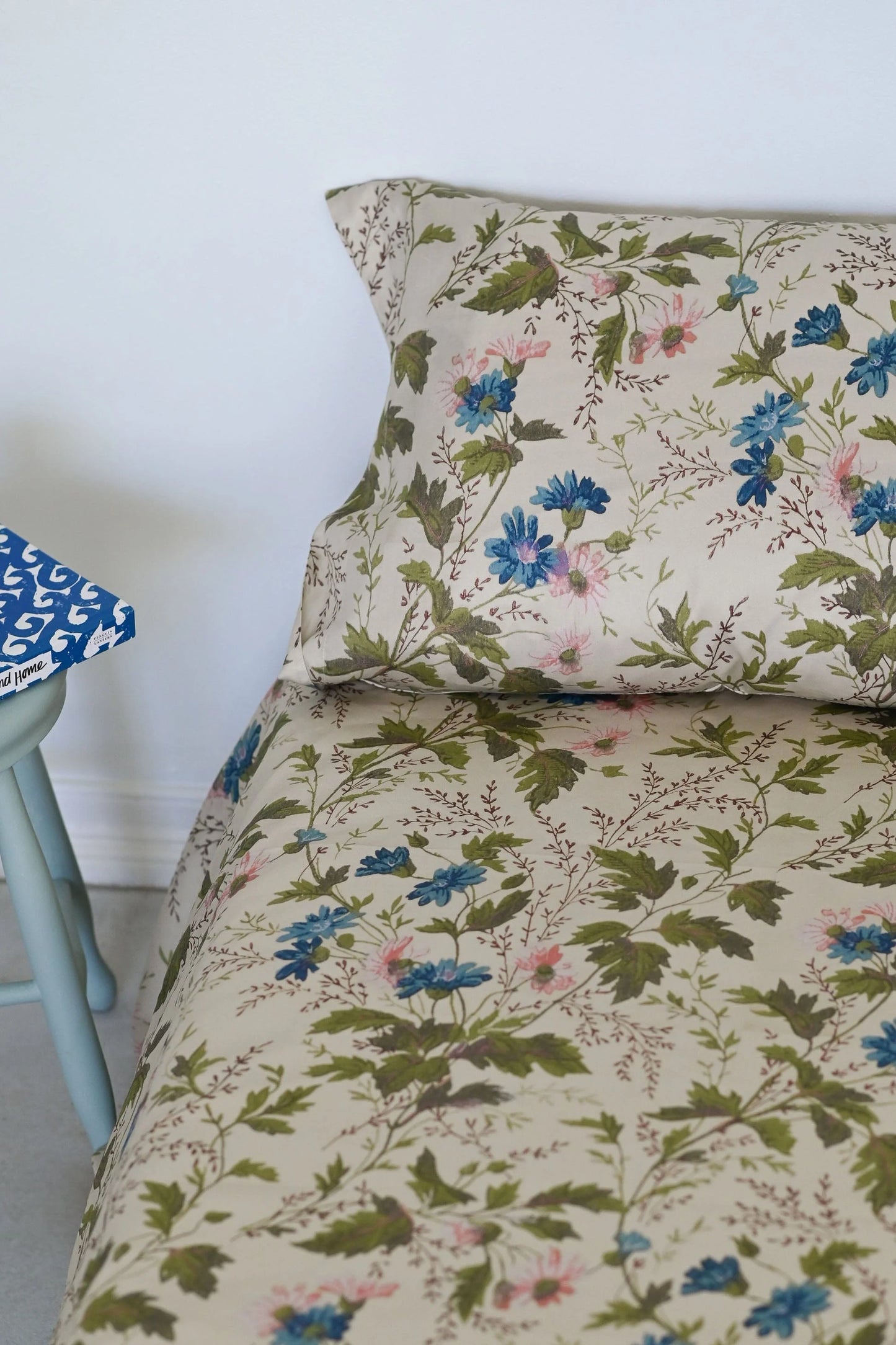 Lazybones Cornflower Sheet Set