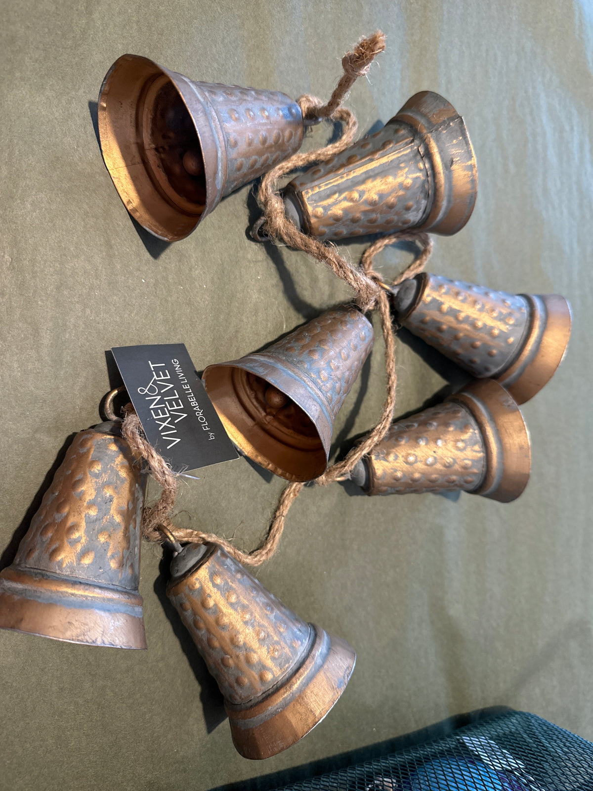 Hanging Bell Garland - Bronze