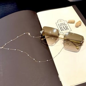 Salty Safari Sunglass Chain - Delicate Pearl Drops