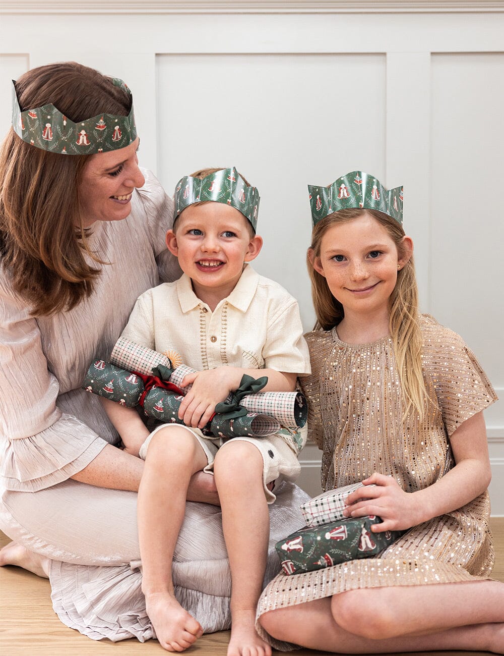 Bespoke Christmas Paper Crown Kits - Mr and Mrs Claus pk 10