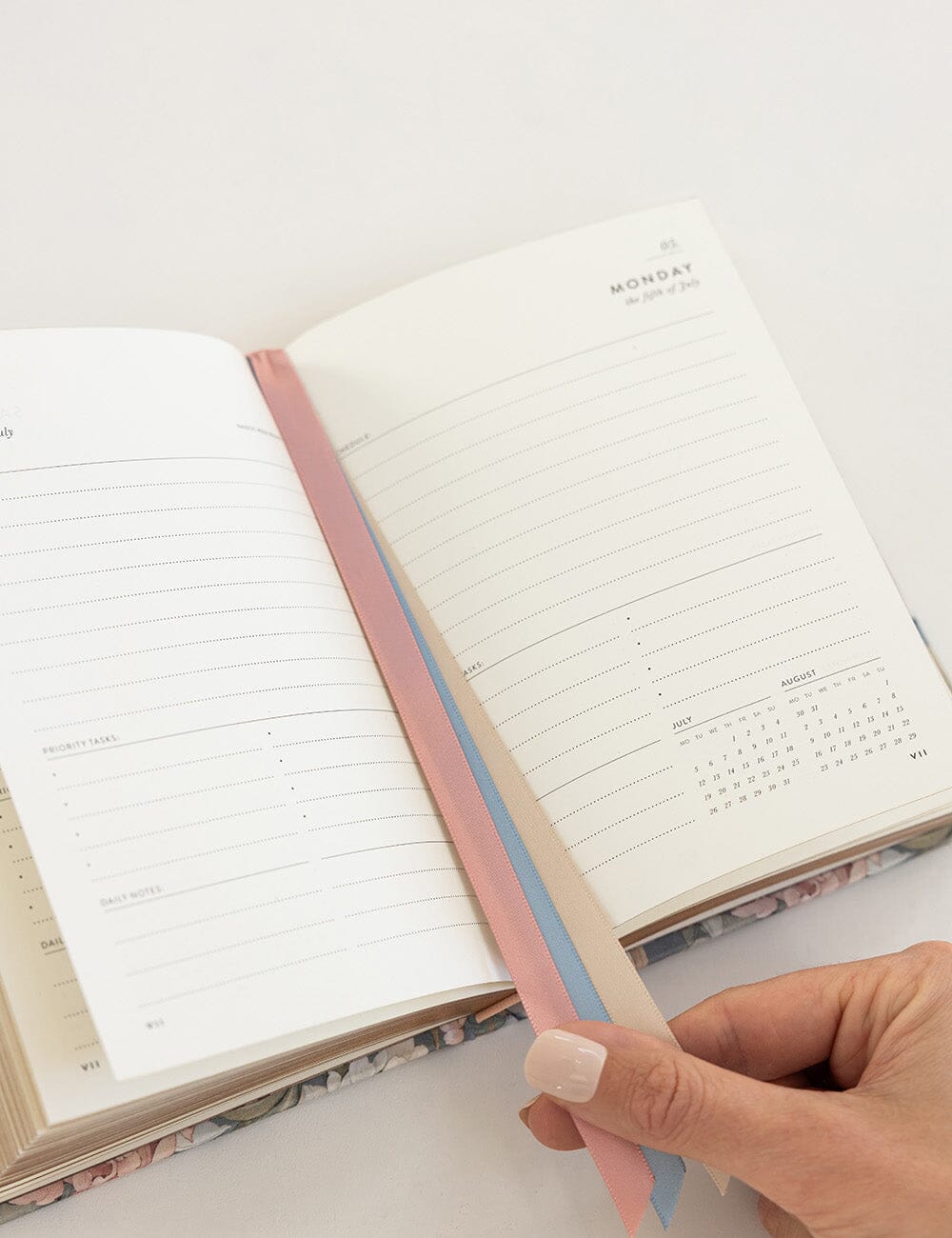 2027 Day to a Page Small Planner - Regency Blooms