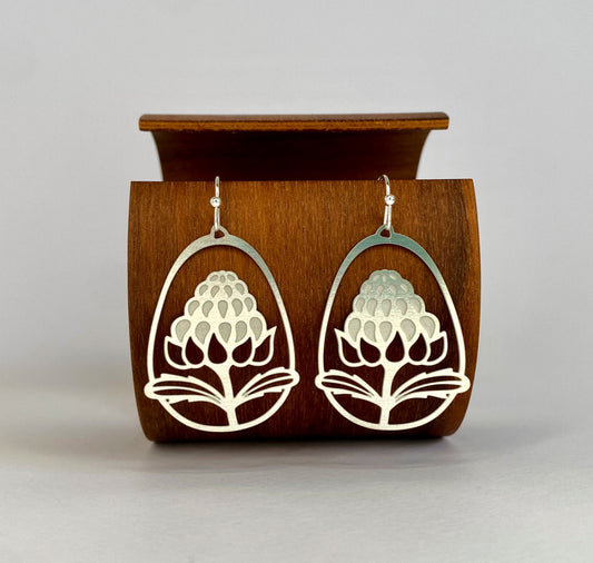 Go Do Good Earrings - Waratah