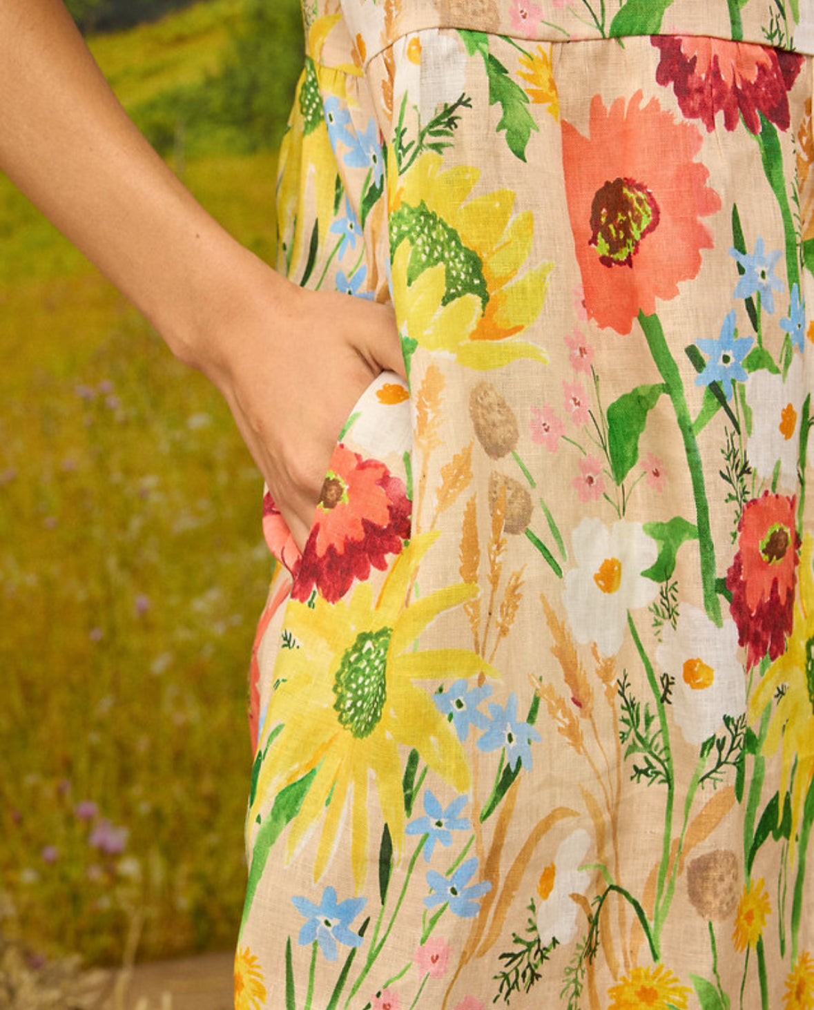 Togetherness Mira Smock - Flowers at the Gate