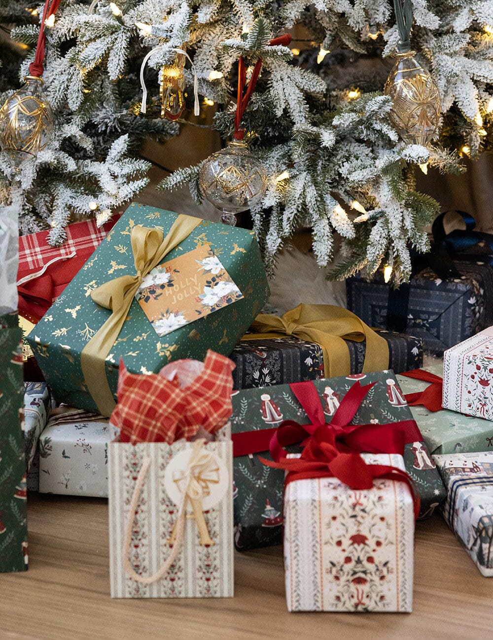 Bespoke Mr & Mrs Claus Gift Wrap 3m Roll