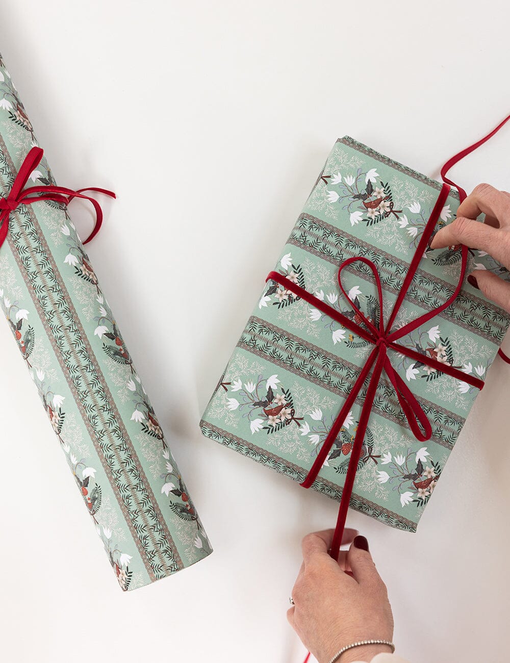 Bespoke Christmas Songbirds Gift Wrap 3m Roll